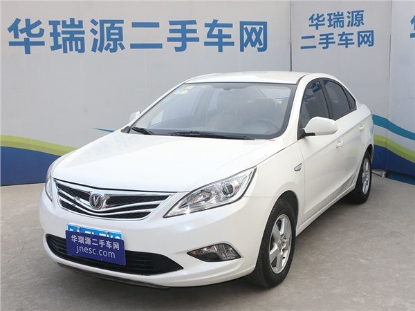 三万多买长安逸动 家用代步 小白练车 时髦大方