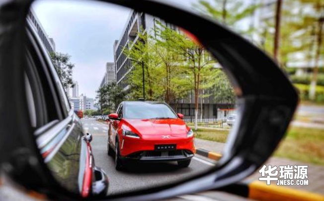 维持车距小窍门,上路剐蹭少