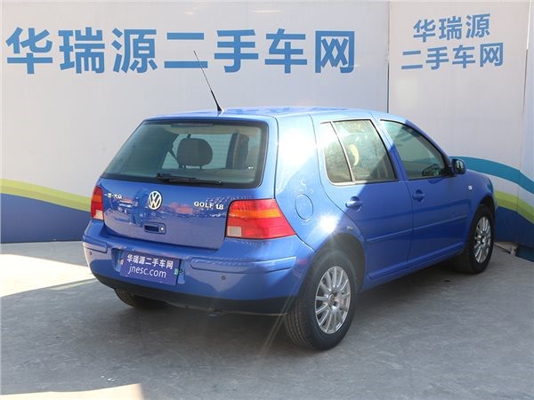 大众 高尔夫 2005款  自动挡舒适性超强的一款汽车