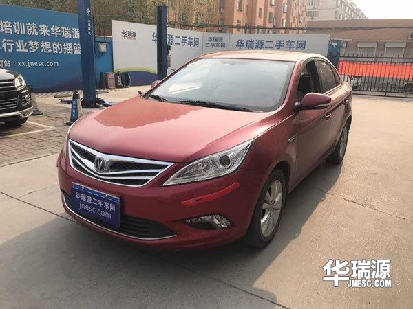长安逸动,年青时髦,大方沉稳,非常受青年喜欢