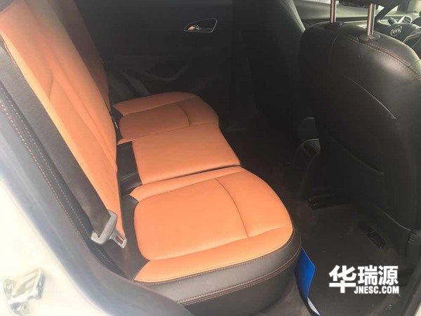 外观时髦，内饰高端，空间够用，有昂科拉已经足够