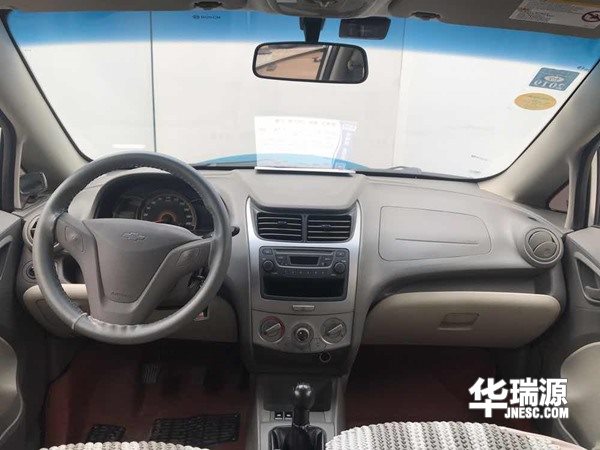 1.98万买三厢赛欧,表显真实,车子的状况好