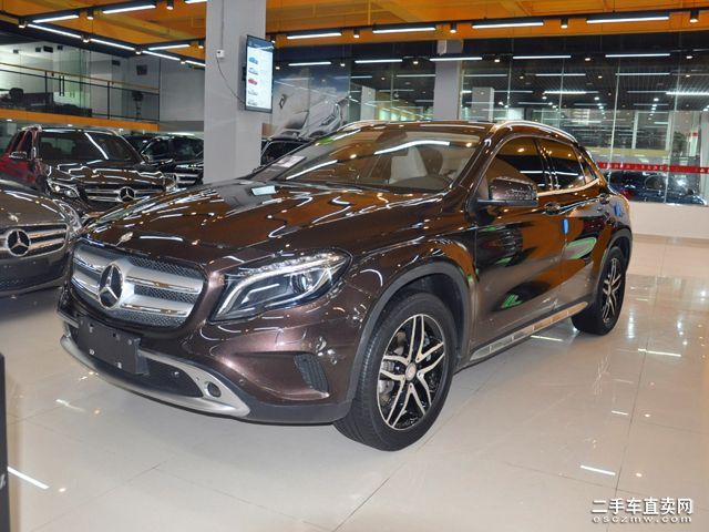 二手奔驰GLA级2015款 排量200时尚型 价格16.98万