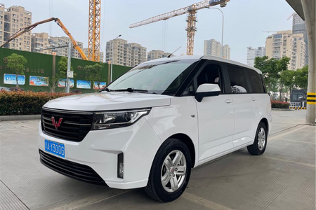 广安二手五菱宏光PLUS 2020款 1.5L 手动 标准型 7座