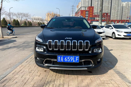 阳泉二手Jeep自由光 2017款 2.0L 两驱 优越版