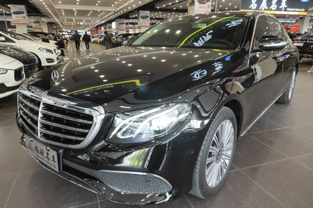 南京二手奔驰E级 2020款 E 300 L 时尚型