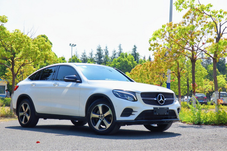 西双版纳二手奔驰GLC轿跑 2018款 GLC 200 4MATIC 轿跑SUV