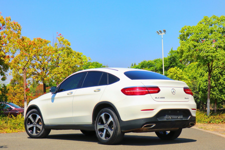 西双版纳二手奔驰GLC轿跑 2018款 GLC 200 4MATIC 轿跑SUV