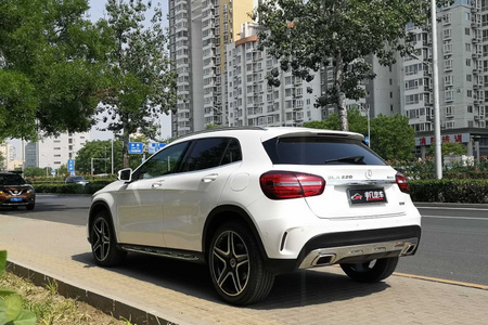 北京二手奔驰GLA 2018款 GLA 220 4MATIC 运动版