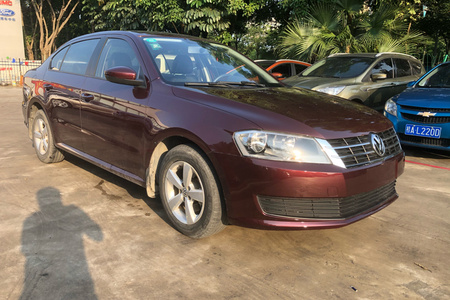 崇左二手大众朗逸 2013款 经典款 1.6L 手动 风尚版